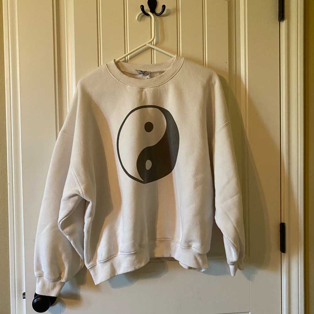 Yin Yang Oversized Sweatshirt